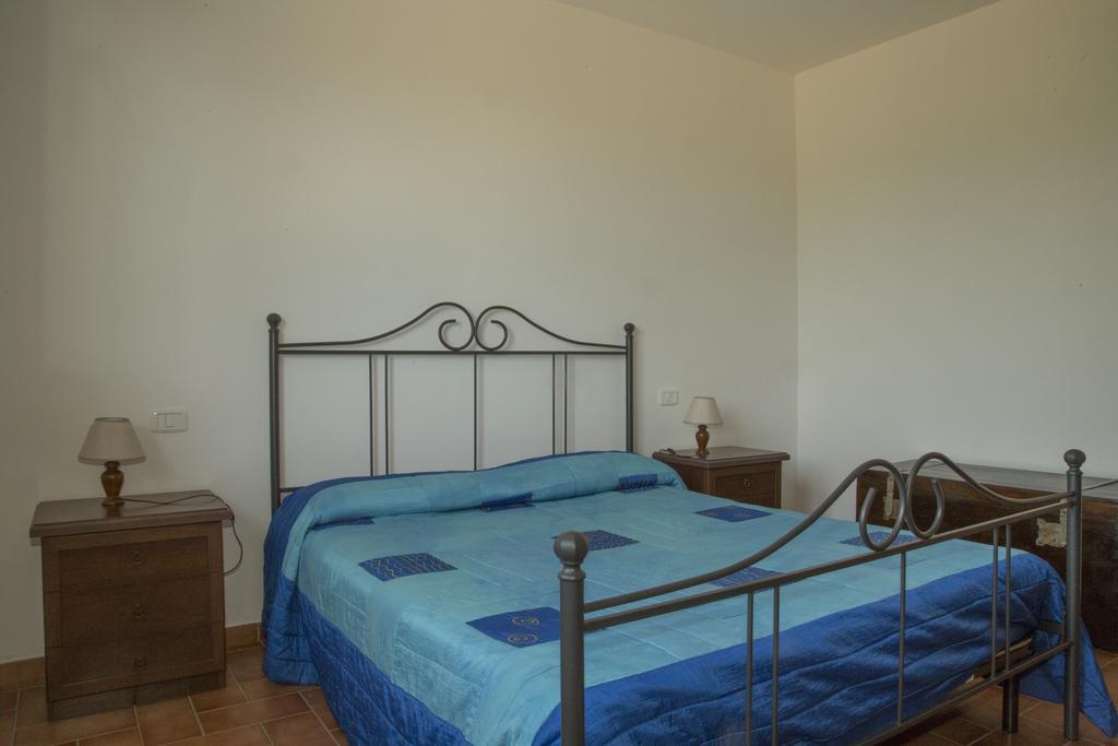 Agriturismo Sant'Orsola Фолоника Стая снимка