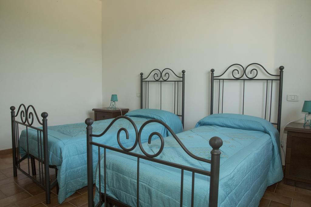 Agriturismo Sant'Orsola Фолоника Стая снимка